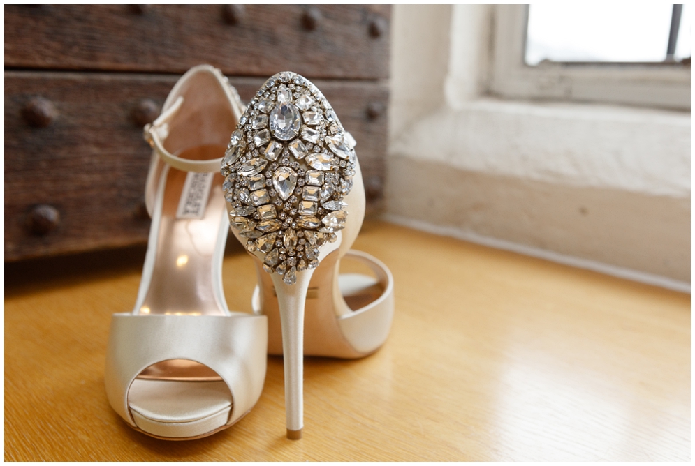 Bladgley Mischka Bridal Shoes | Aranya Photography